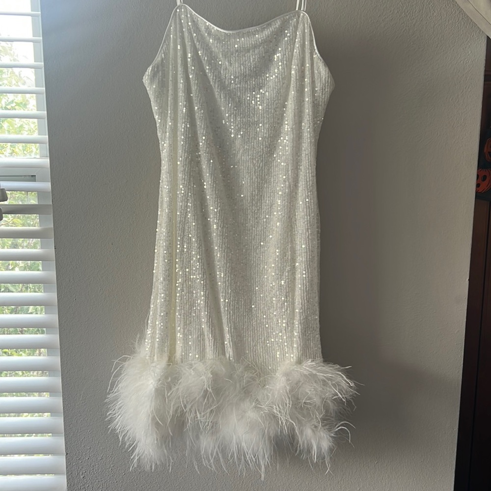 Lulus size XL white sequin and feather dress
